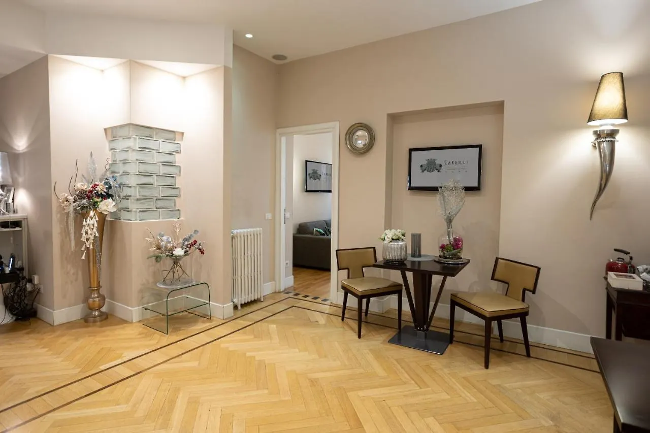 Cardilli Luxury Rooms Rome 2*,