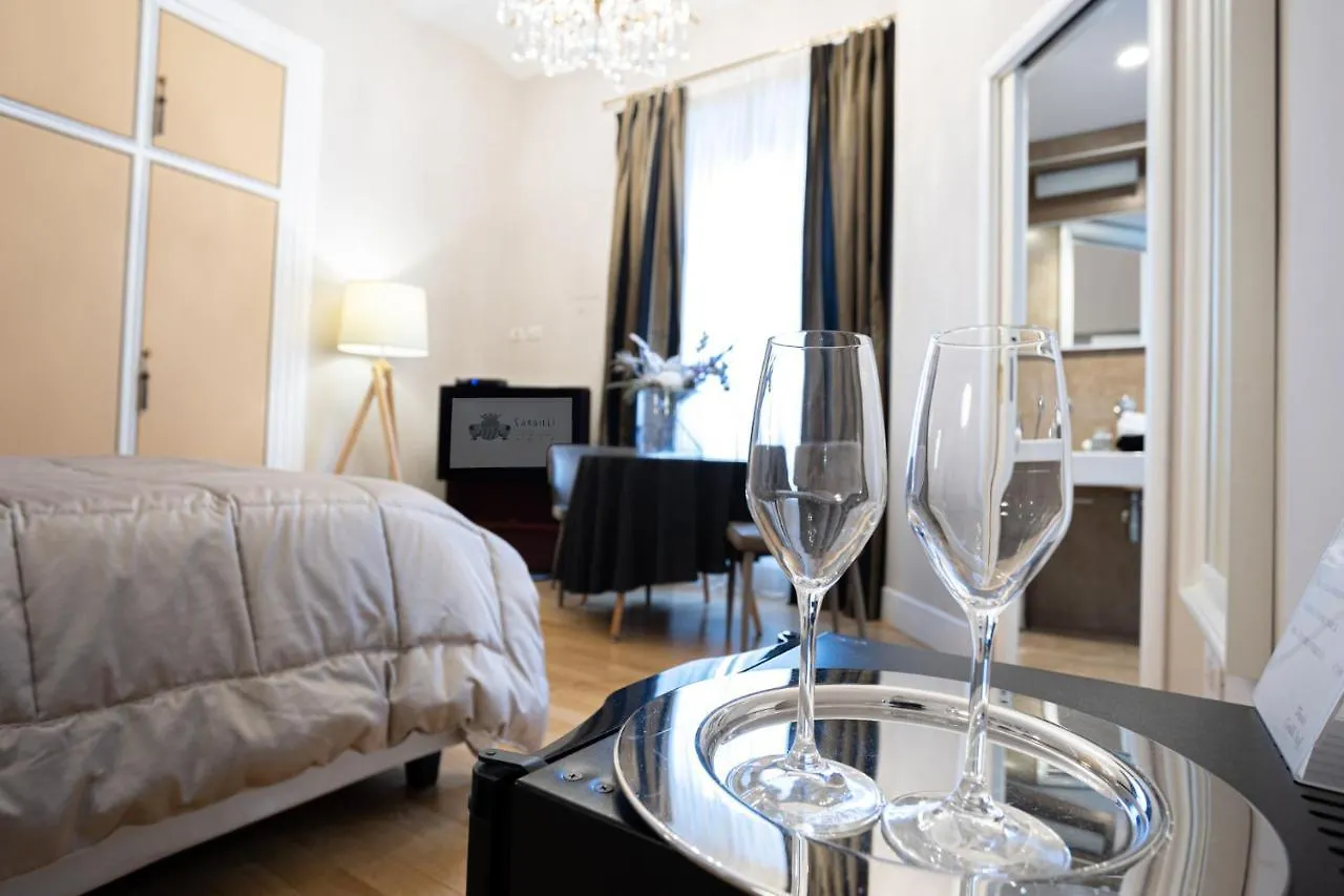 Cardilli Luxury Rooms Rome Bed & Breakfast