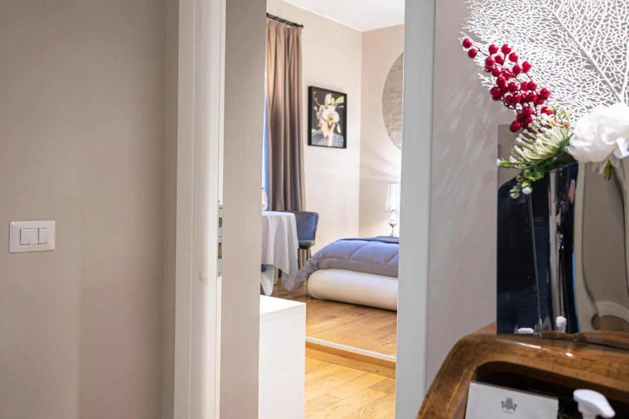 Cardilli Luxury Rooms Roma 2*,