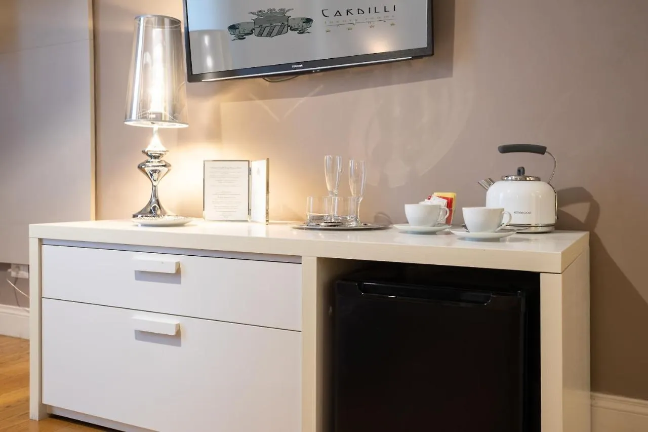 Cardilli Luxury Rooms Roma Itália