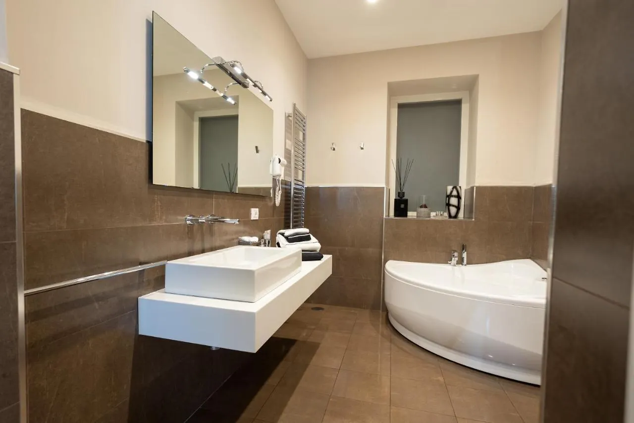 Cardilli Luxury Rooms Roma Alojamento de Acomodação e Pequeno-almoço